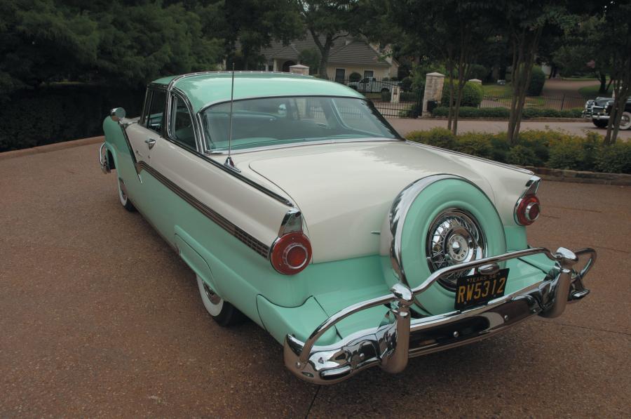  Ford Fairlane Crown Victoria Coupe 1956 года  (фото 2 из 11)